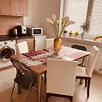 Apartment Sparrow Apartmens - Vrabcia Ulica 9, Kosice