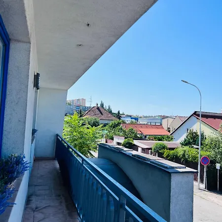 Sparrow Apartmens - Vrabcia Ulica 9, * Kosice