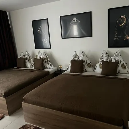 Sparrow Apartmens - Vrabcia Ulica 9, Appartement Košice