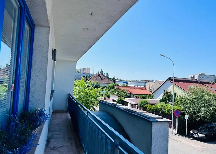 Sparrow Apartmens - Vrabcia Ulica 9, * Košice