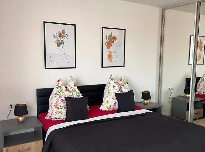 Sparrow Apartmens - Vrabcia Ulica 9, Апартаменты Кошице