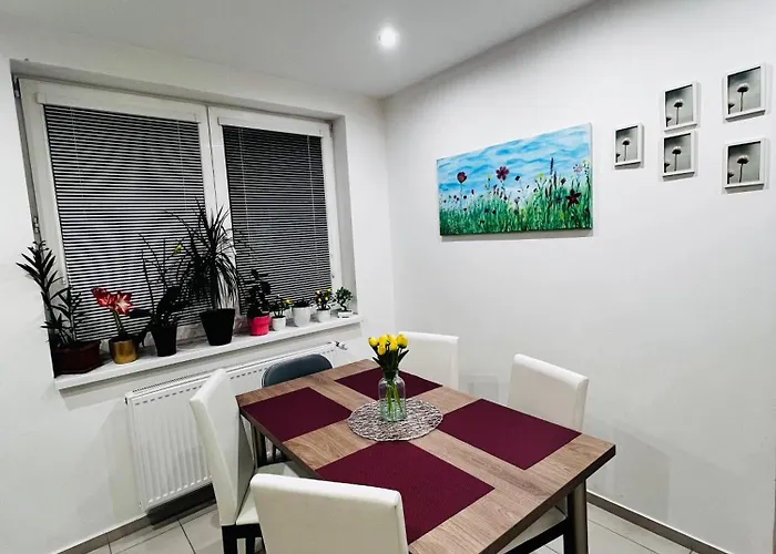 Sparrow Apartmens - Vrabcia Ulica 9, * Košice